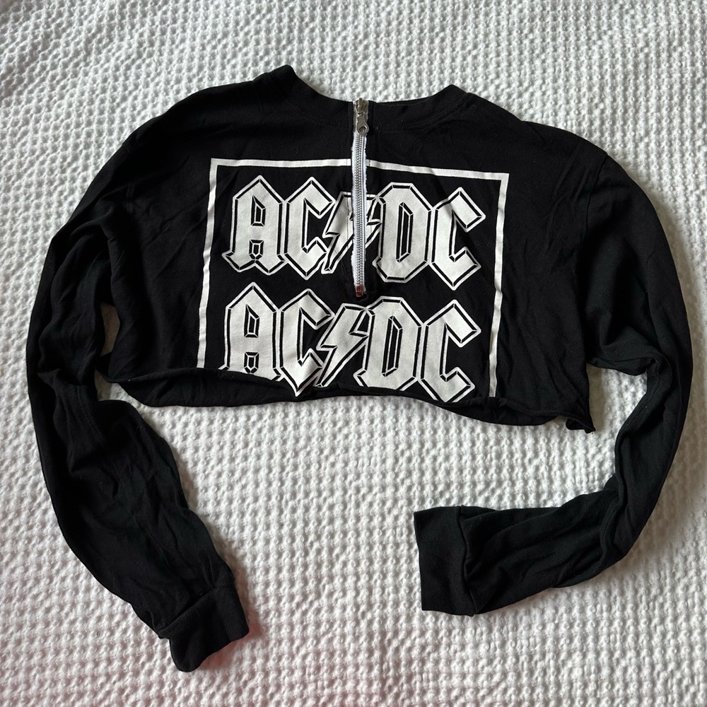 Ac/dc crop sweater